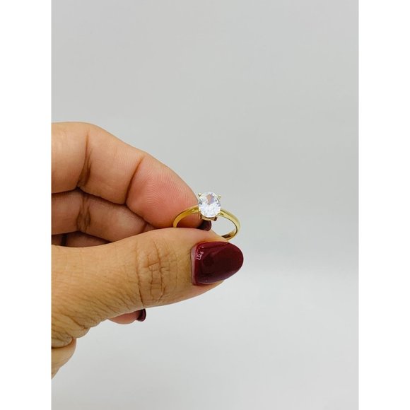 10k solid gold ring Solitaire engagement oval shape size 6.5 - Picture 2 of 7